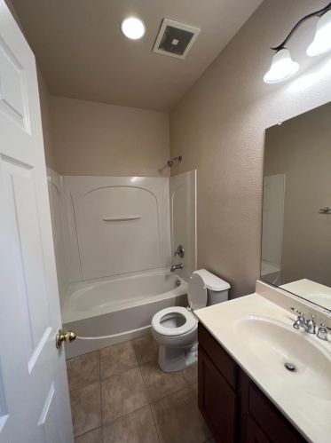 11750 Arete Way, Rancho Cordova, CA 95742-8045
