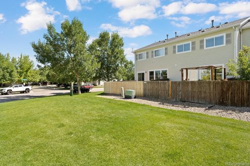 7819 Kittredge Cir, Englewood CO 80112-4643 exterior