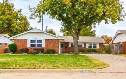 2404 Marshall Dr, Edmond, OK 73013-4434