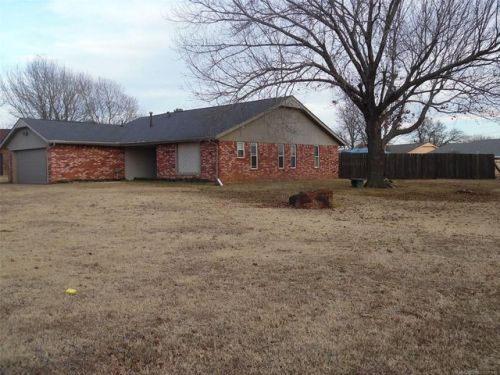 1523 Holmes Ct, Cushing, OK 74023-4731