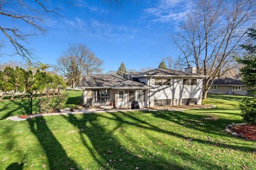 42 White Oak Ct, Palos Heights, IL 60463-1240