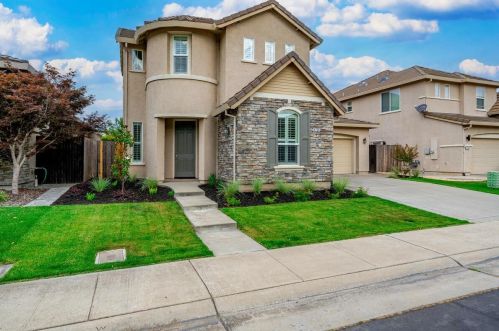 4724 Crown Bench Cir, Elk Grove, CA 95757-4606