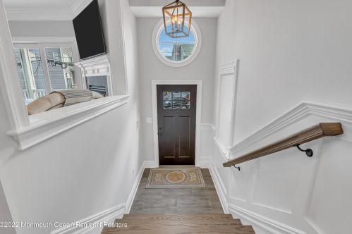 3 Osborne Pl, Locust NJ  07760-2229 exterior