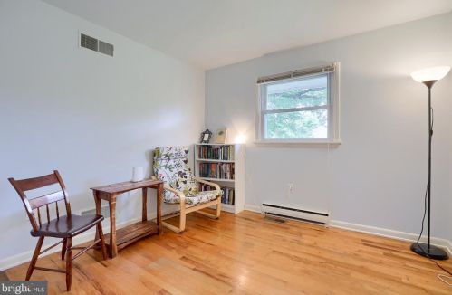 1117 Devonshire Rd, Lancaster PA  17601-1649 exterior