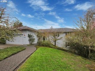 2505 83rd Pl, Portland OR  97229-4117 exterior