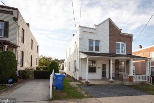 6851 Huntingdon St, Harrisburg, PA 17111-4436