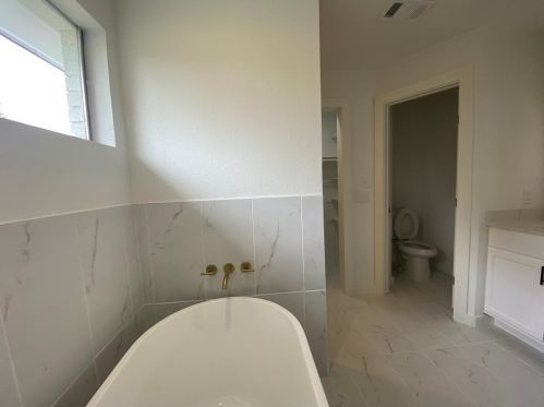 6501 Bramber Ln, Austin TX  78754-5714 exterior