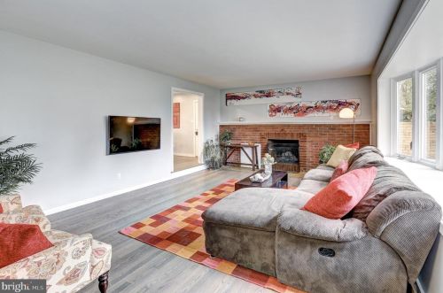 15009 Snowden Dr, Silver Spring MD 20905-5663 exterior