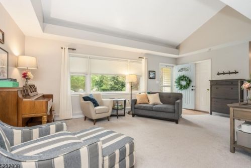 45 Alcrest Ave, Mount Olive, NJ 07828-1420
