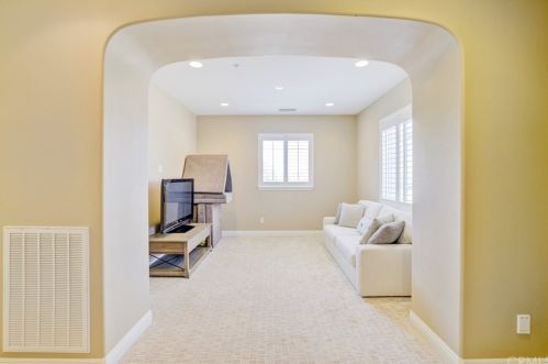 3476 Deep Waters Ct, Simi Valley CA  93065-0587 exterior