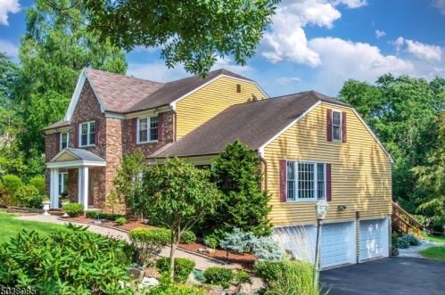 6 Windsor Way, Morristown, NJ 07960-6378