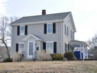57 Highland Ave, Westerly, RI 02891-1957
