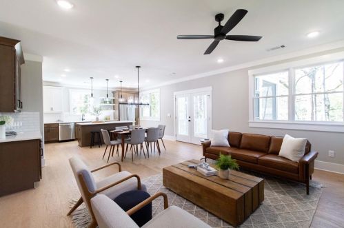 1865 Felker Ward St, Atlanta GA  30318-1809 exterior