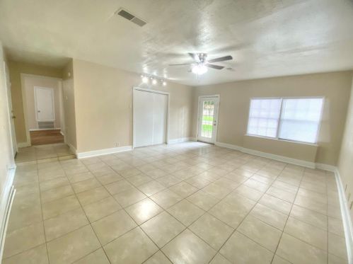 617 Mimosa St, Angleton TX  77515-4123 exterior