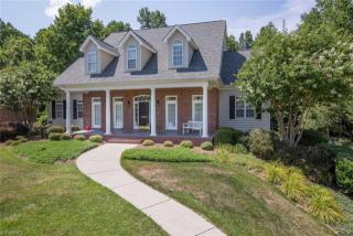 2053 Rossmore Rd, Clemmons, NC 27012-7911