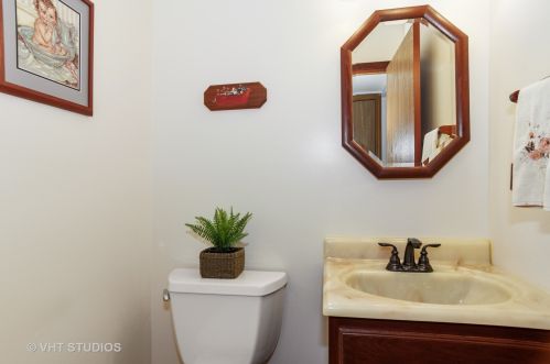 1193 Cactus Trl, Carol Stream IL  60188-3329 exterior