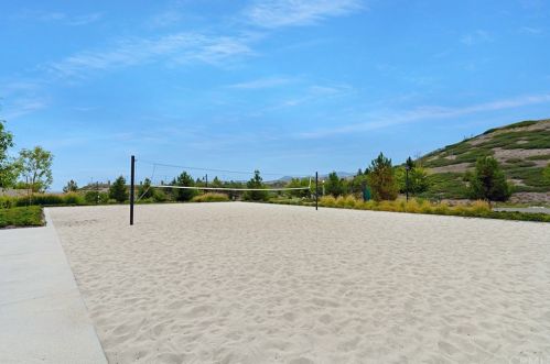 155 Pathway, Irvine CA  92618-8846 exterior