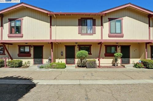 416 Callan Ave, San Leandro, CA 94577-4608