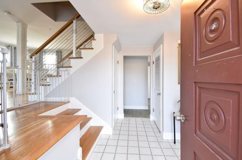164 Cherry Hill Rd, Providence, RI 02919-3312