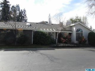 1811 Stover St, Visalia, CA 93292-5574