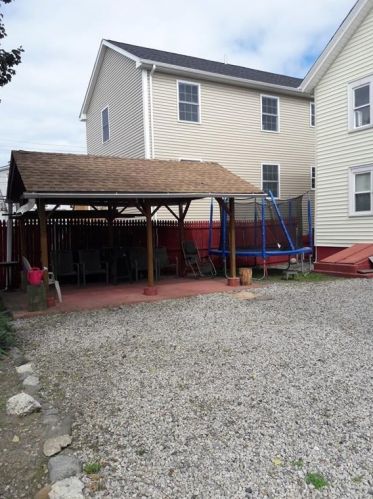 54 Ascham St, Providence, RI 02904-2302