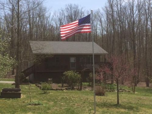 455 Woodland Trl, Ravenscroft, TN 38583-2860