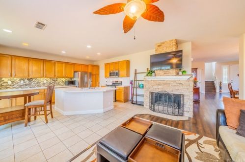 8735 Fallbrook Way, Anaheim CA  92808-3600 exterior