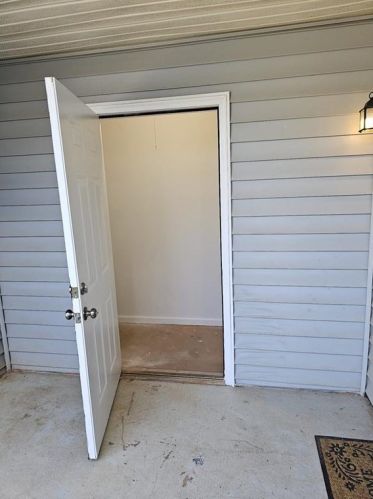 1771 Bob White Ln, Conyers GA  30013-6607 exterior