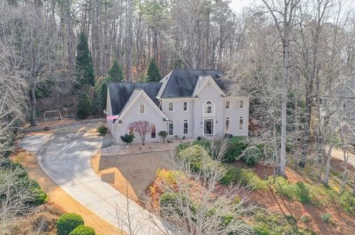 1775 Brandon Hall Dr, Atlanta GA  30350-3706 exterior