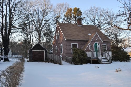 27 Sutton Ave, Portsmouth, NH 03801-4733