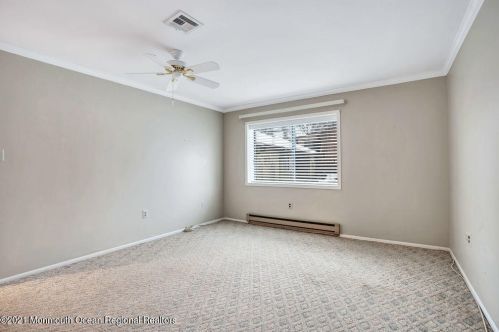 3 Manchester Ct, Tinton Falls NJ 07701-5492 exterior