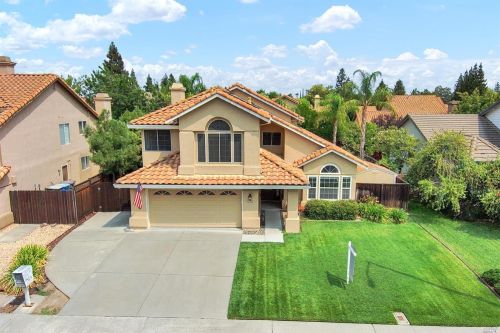 475 Wrentham Dr, Vacaville, CA 95688-1036