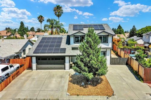 206 Donegal Ct, Vacaville, CA 95688-9217