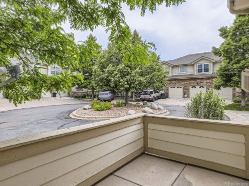 4117 Crystal Ct, Denver CO  80014-8152 exterior