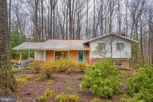 2506 Pegasus Ln, Herndon, VA 20191-4227