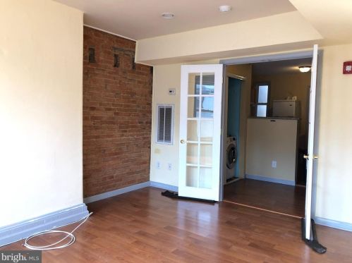 406 20th St, Philadelphia PA  19130-3828 exterior