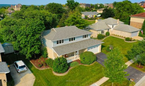 511 Wexford Dr, Lemont IL  60439-6158 exterior