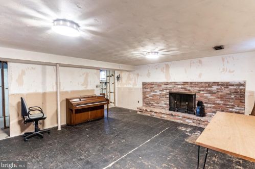 11407 Newport Ml Rd, Silver Spring MD exterior