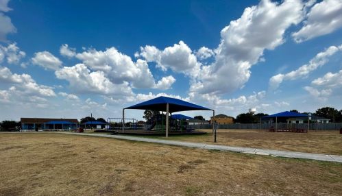 245 Wallops, Uhland TX 78640-4180 exterior