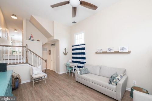 421 New Hampshire Ave, Atlantic City, NJ 08401-2939