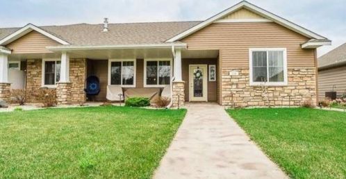 114 Woodhill Ct, Mankato, MN 56001-4776