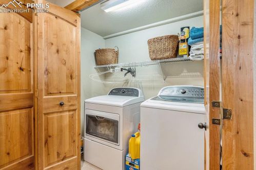 130 Elk Grove Ln, Woodland Park CO 80863-9158 exterior