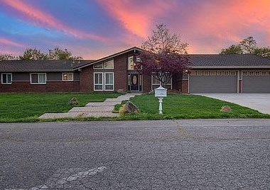 7201 Almond View Ct, Citrus Heights, CA 95662-2438