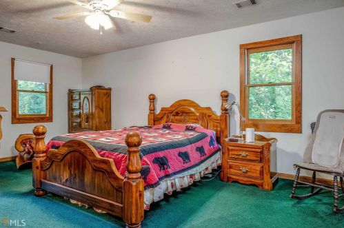 3890 Sundowner Ct, Conyers GA  30094-3870 exterior