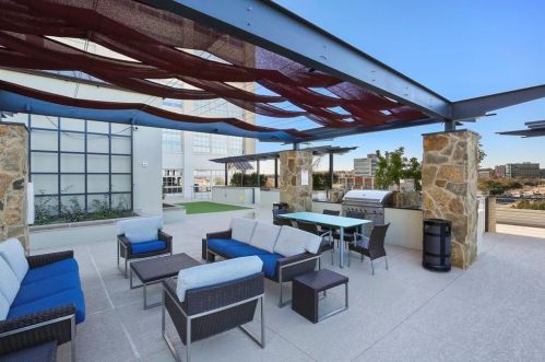 2600 7th St, Fort Worth TX  76107-2217 exterior