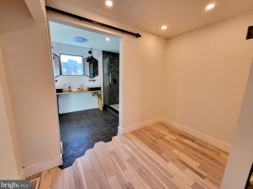 810 Gaul St, Philadelphia PA  19125-2919 exterior
