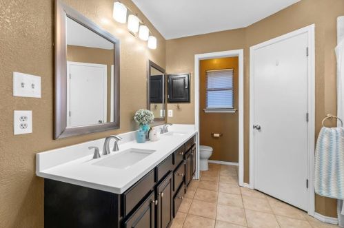 5229 Turtle Cv Rd, Garland TX 75044-4931 exterior