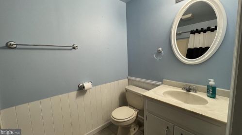 674 Harrison Ave, Berkeley Springs WV  25411-2106 exterior