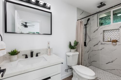 2803 Henry St, Honolulu HI  96817-1144 exterior