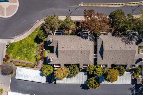 18 Bayside Ct, Richmond CA  94804-7441 exterior